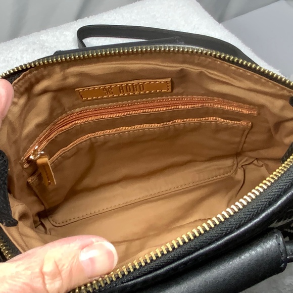 NWT - Hobo Sheila Weave Crossbody Bag - Picture 6 of 11